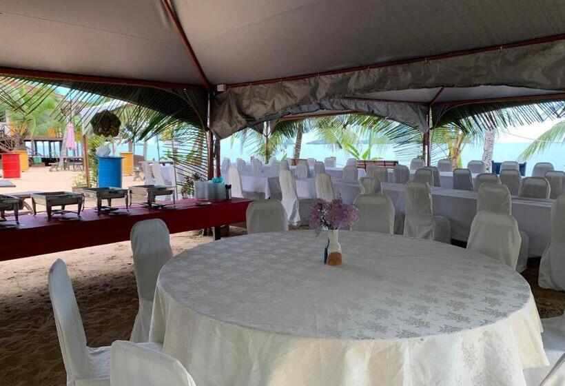 Otel Seaside Travellers Inn