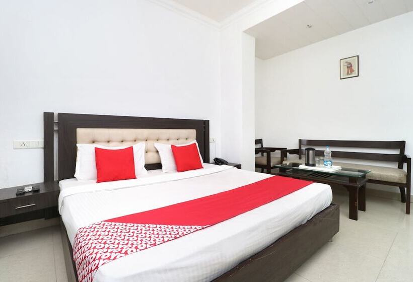 Hotel Space By Oyo Rooms