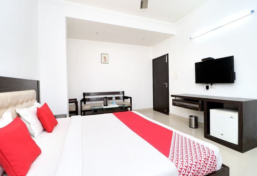 Hotel Space By Oyo Rooms