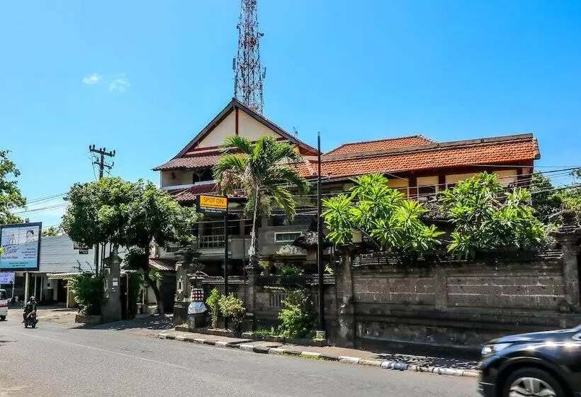ホテル Spot On 1927  Candra Adigraha