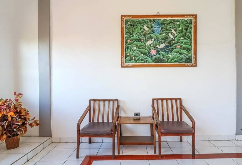 Hotel Spot On 1927 Candra Adigraha