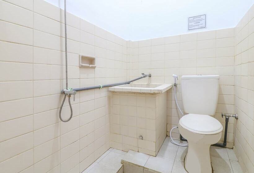 Hotel Spot On 1927 Candra Adigraha