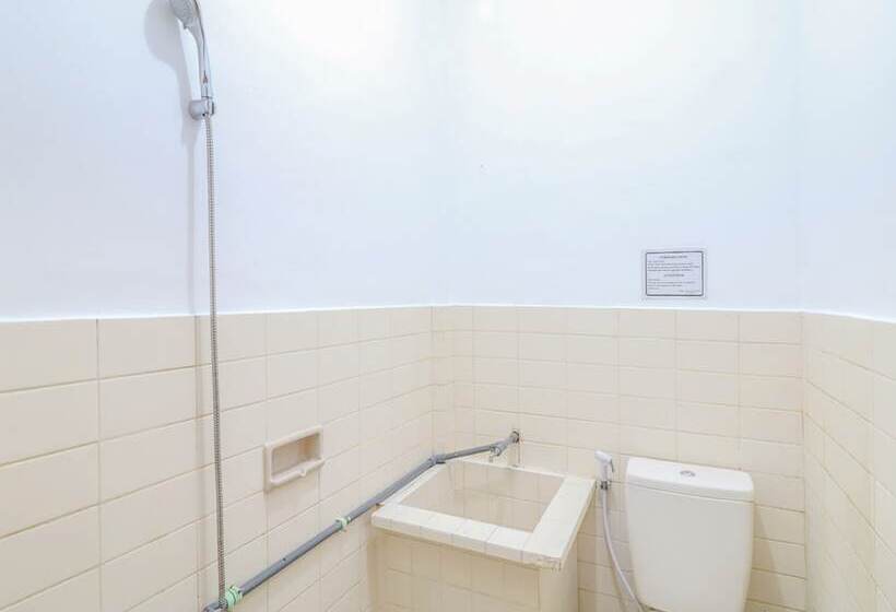 Hotel Spot On 1927 Candra Adigraha