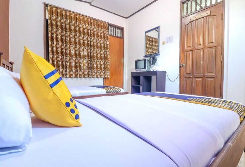 Hotel Spot On 1927 Candra Adigraha