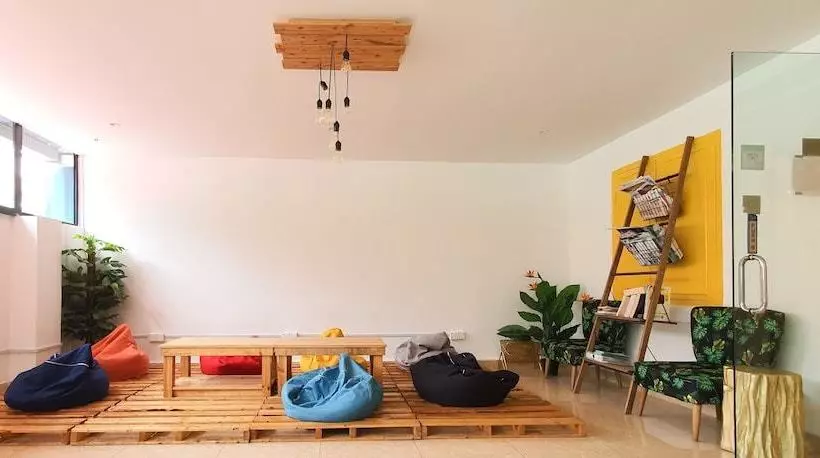 هتل Summer House Bed And Cafe