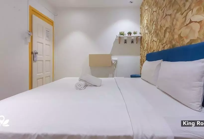 هتل Summer House Bed And Cafe