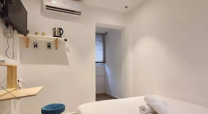 هتل Summer House Bed And Cafe