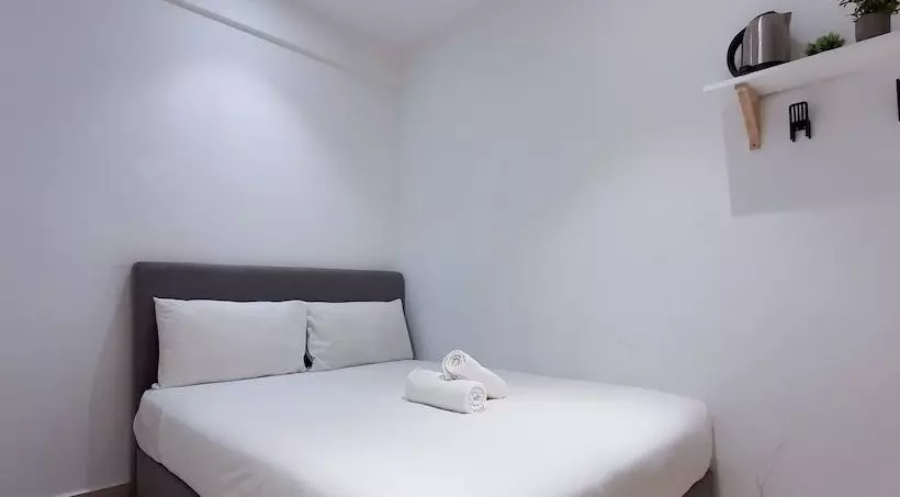 هتل Summer House Bed And Cafe