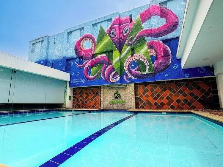 هتل Millenium Victoria Plaza