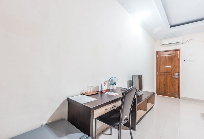 فندق Wisma Lux Barkah By Oyo Rooms