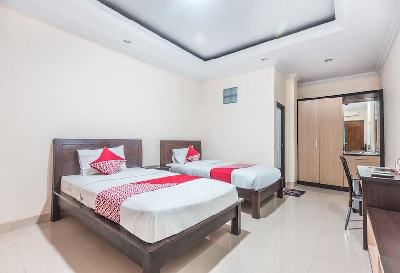 فندق Wisma Lux Barkah By Oyo Rooms