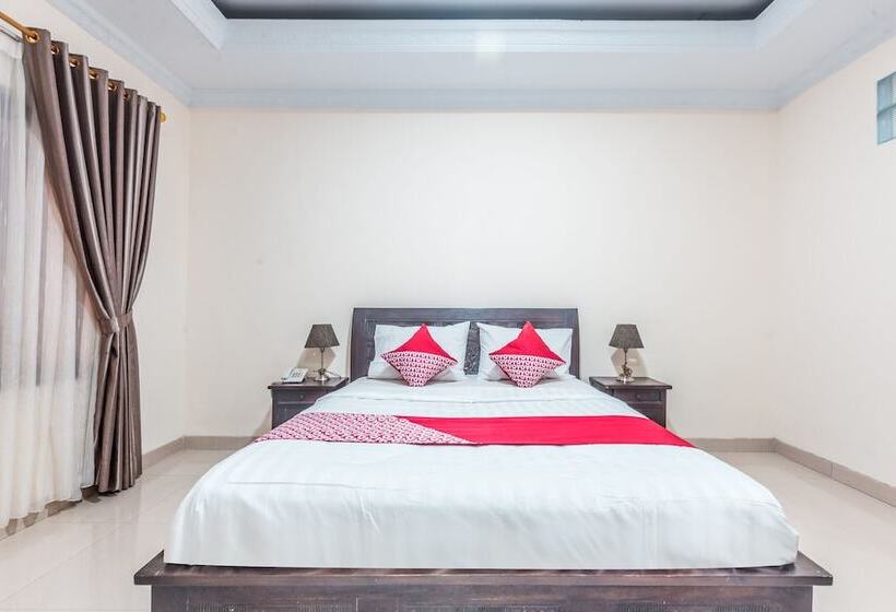 فندق Wisma Lux Barkah By Oyo Rooms