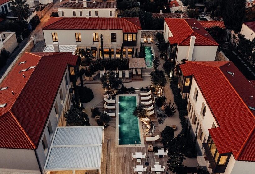 هتل Bernadet Alaçatı