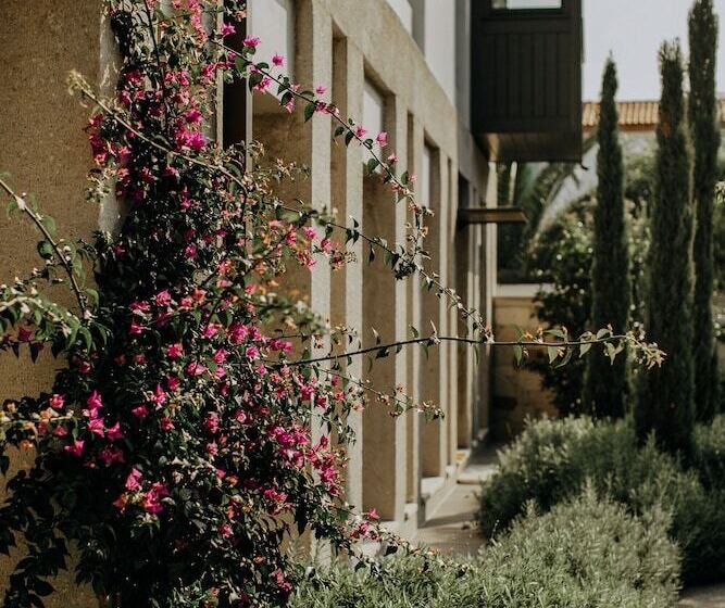 هتل Bernadet Alaçatı