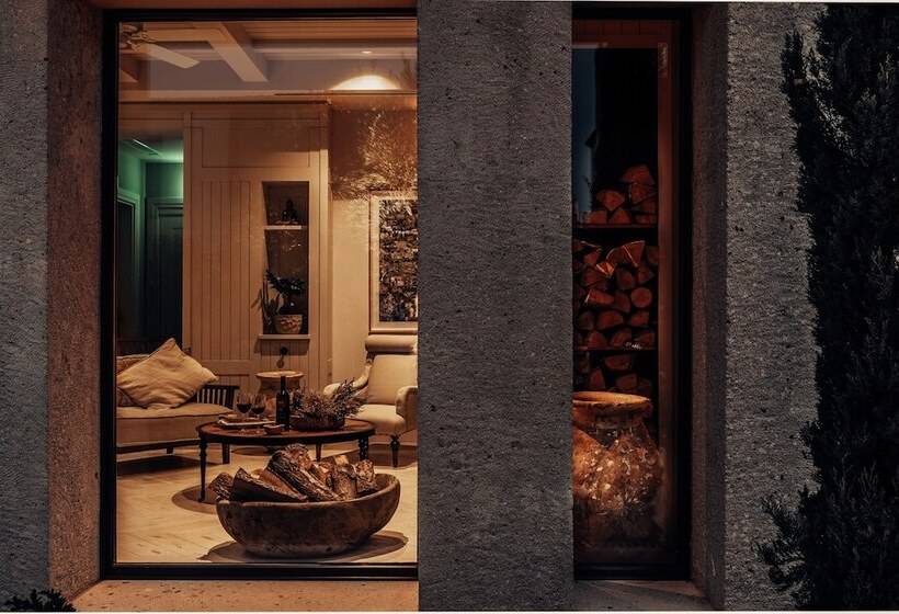 هتل Bernadet Alaçatı