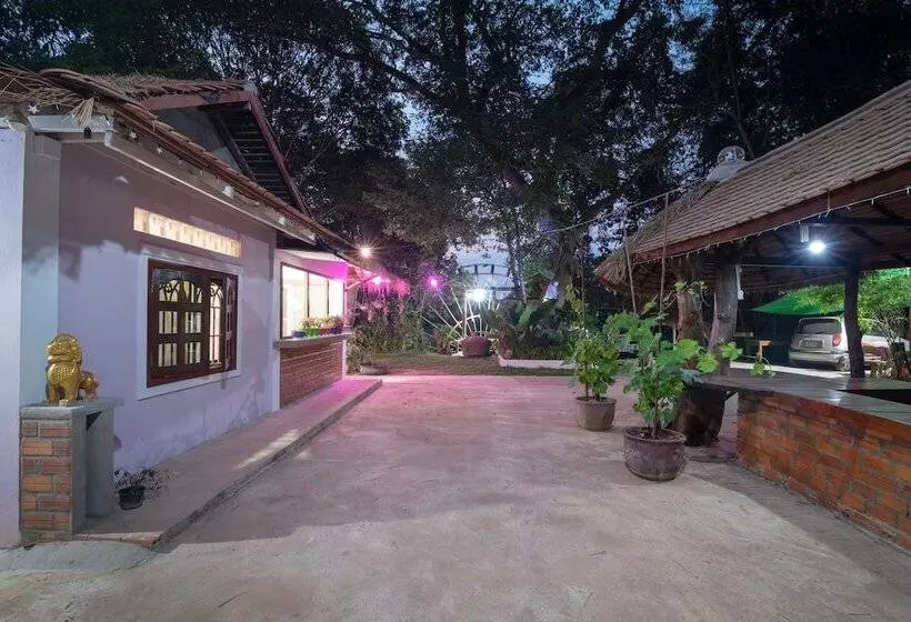 ホテル Damnak Tormeas Homestay