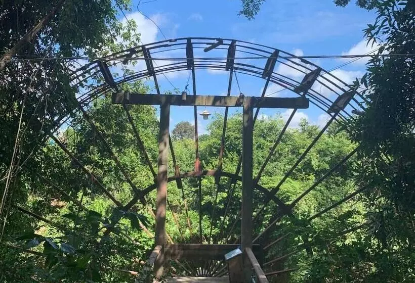 ホテル Damnak Tormeas Homestay