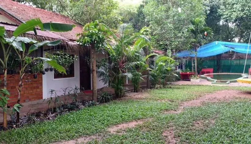 ホテル Damnak Tormeas Homestay