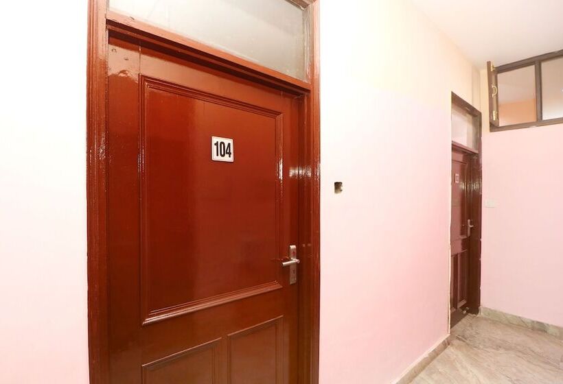 هتل Spot On 41567 City Inn Guest House