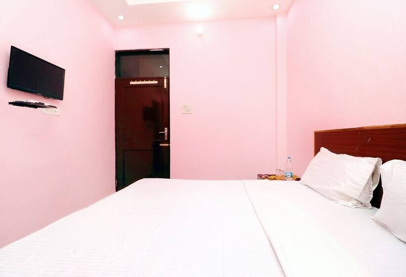 هتل Spot On 41567 City Inn Guest House