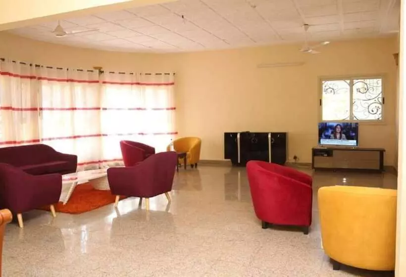 هتل Welcome Lodge