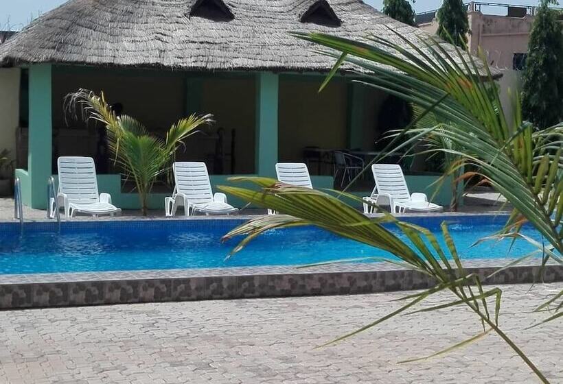 هتل Welcome Lodge