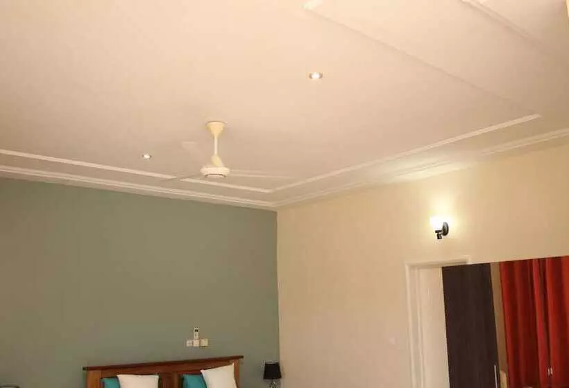 هتل Welcome Lodge