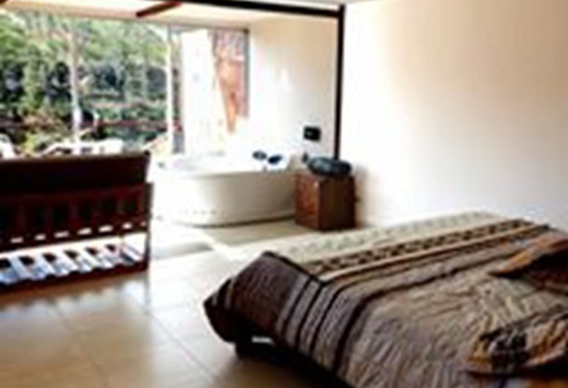 Munay Adventure Hostel