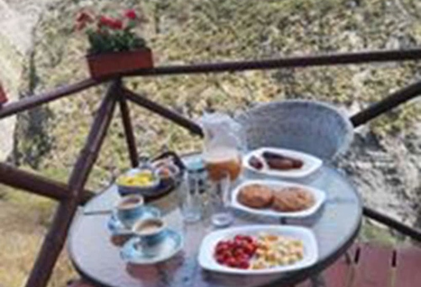 Munay Adventure Hostel