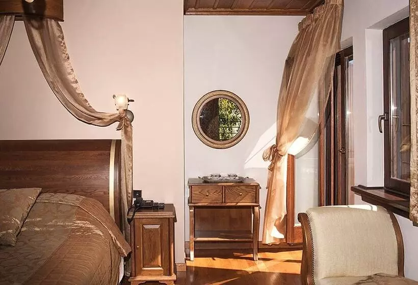 هتل Archontiko Koilia