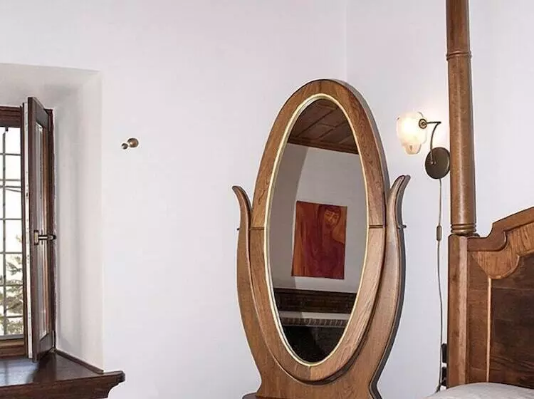 هتل Archontiko Koilia