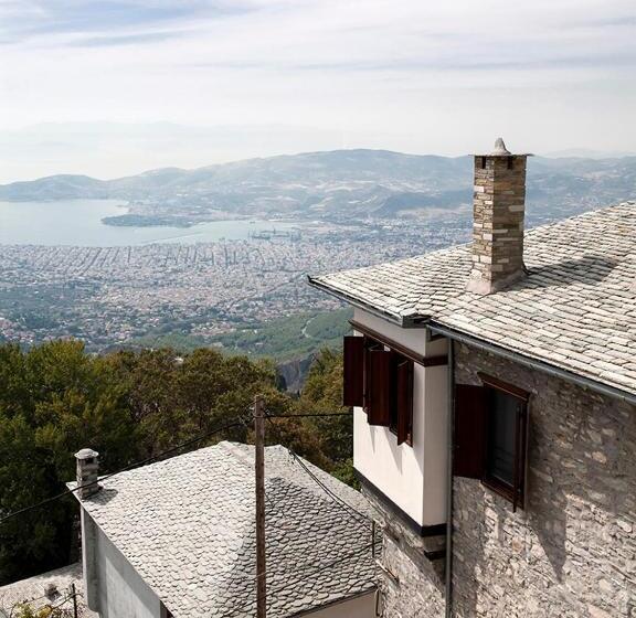 هتل Archontiko Koilia