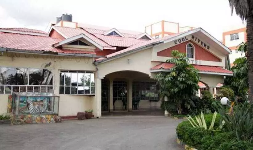 هتل Cool Rivers