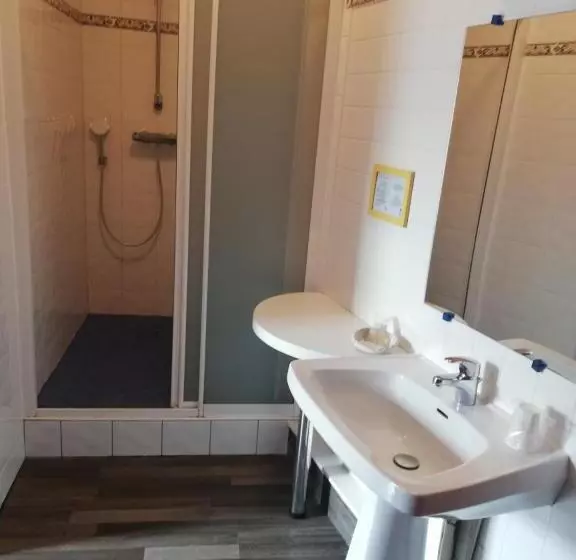 Hotelli Hôtel Restaurant Les Colonnades