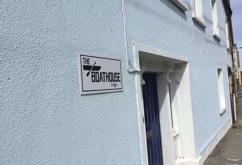 ホテル The Boathouse Lodge