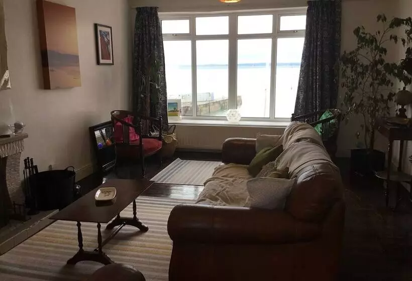 ホテル The Boathouse Lodge