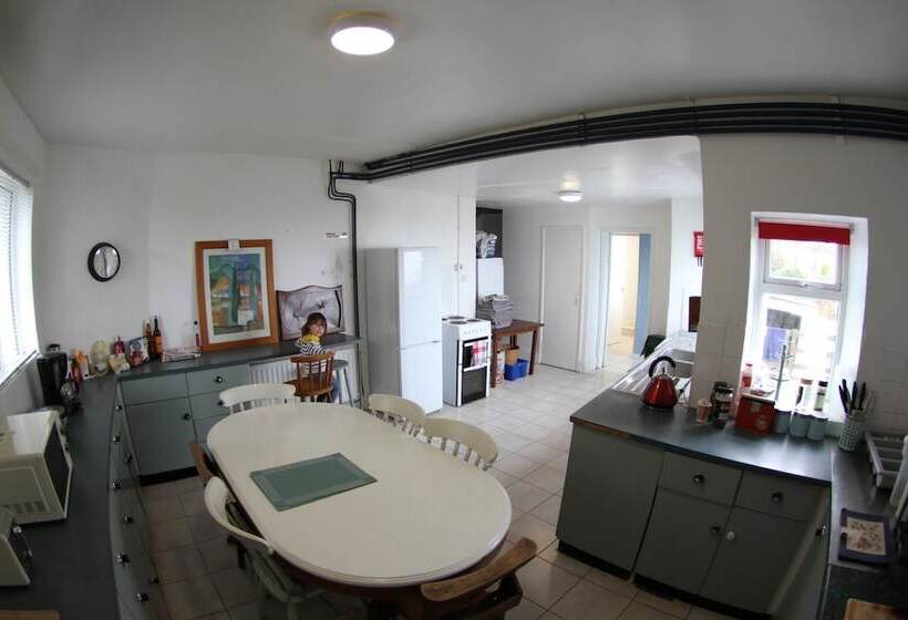 هتل The Boathouse Lodge