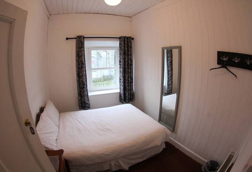 هتل The Boathouse Lodge