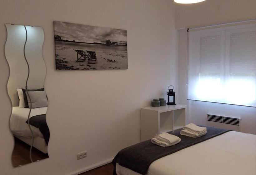 Pensione 4u Lisbon Iii Guest House