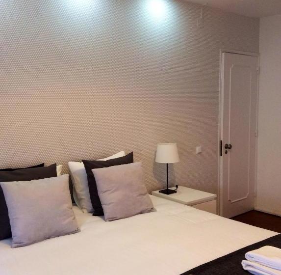 Pensione 4u Lisbon Iii Guest House