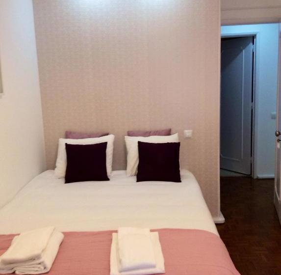 Pensione 4u Lisbon Iii Guest House
