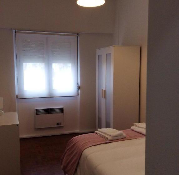 Pensione 4u Lisbon Iii Guest House