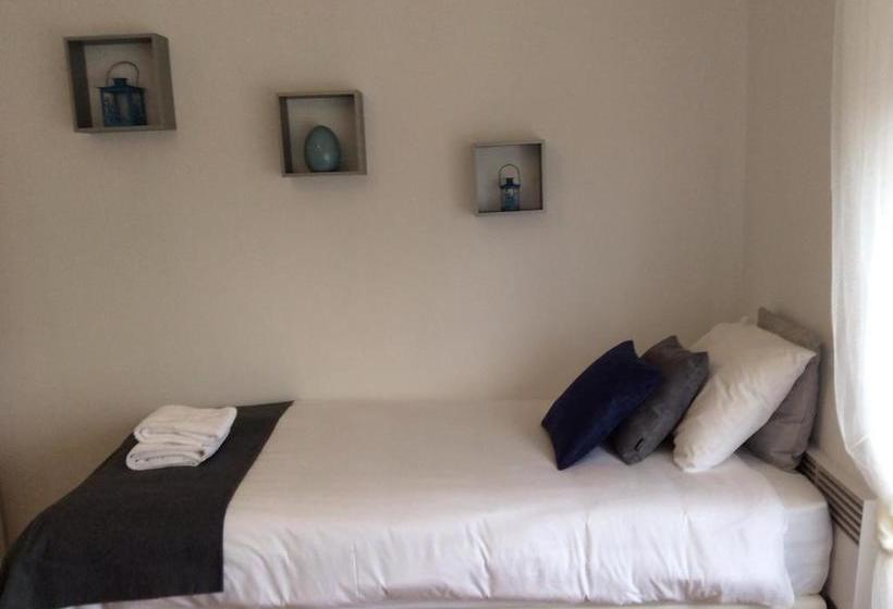 Pensione 4u Lisbon Iii Guest House