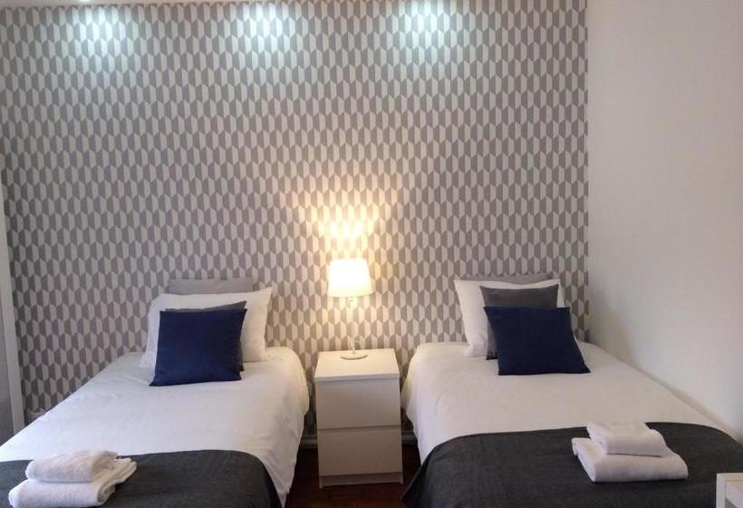 Pensione 4u Lisbon Iii Guest House