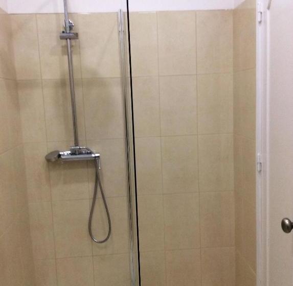 Pensione 4u Lisbon Iii Guest House