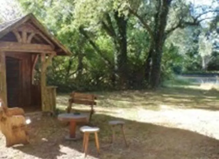 پانسیون Domaine De La Héllière