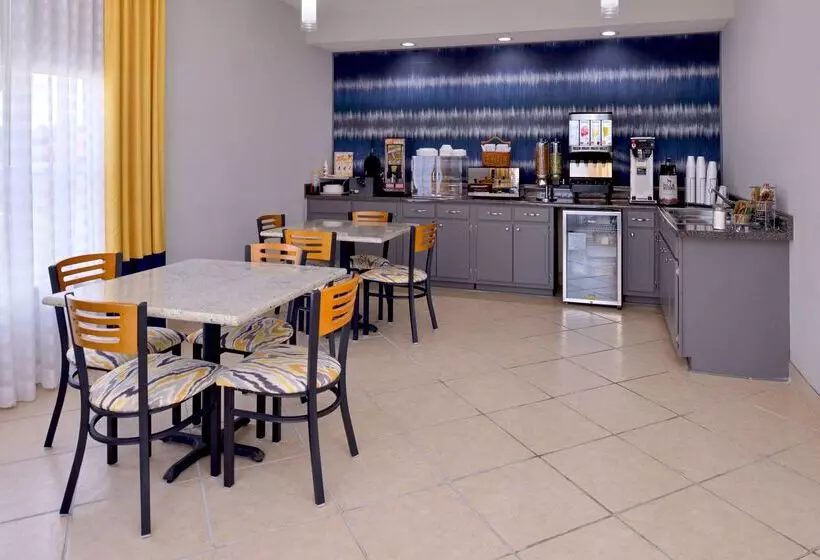 Отель Americas Best Value Inn Monroeville