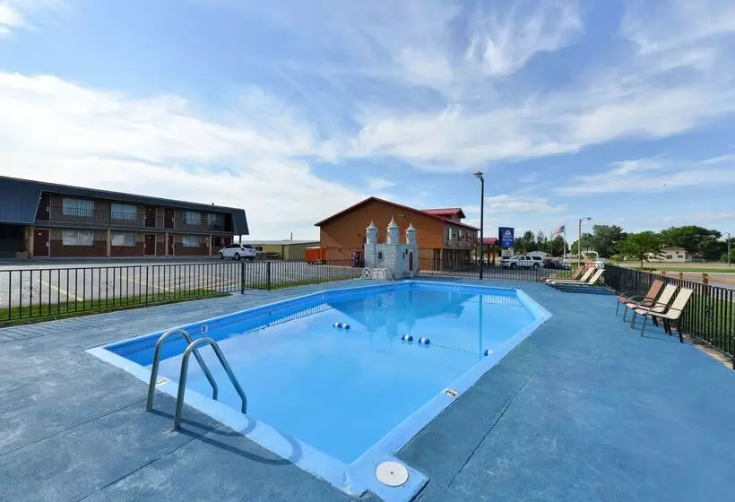 فندق Americas Best Value Inn Wall