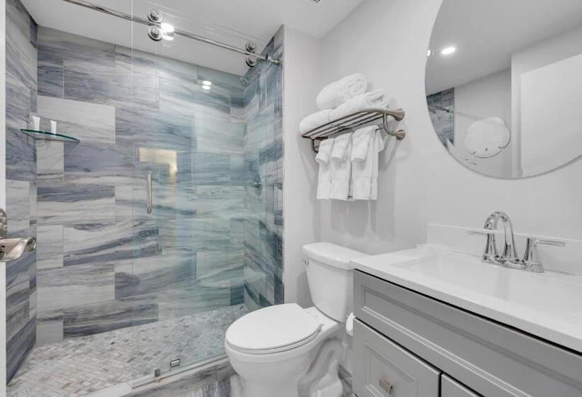 Hotel Bayfront Inn 5th Avenue