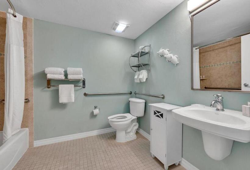 Hotel Bayfront Inn 5th Avenue